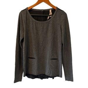 Bailey 44 Blouse  Gray Black silk Long Sleeve size medium